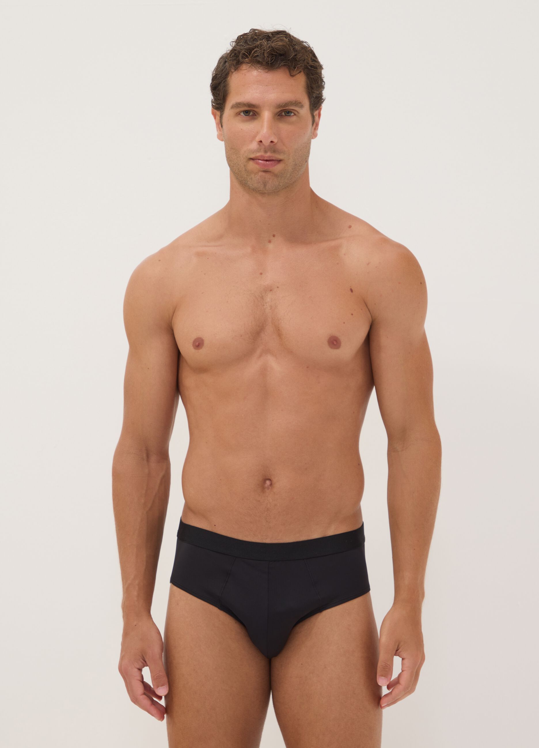 3-pack of black stretch microfibre briefs