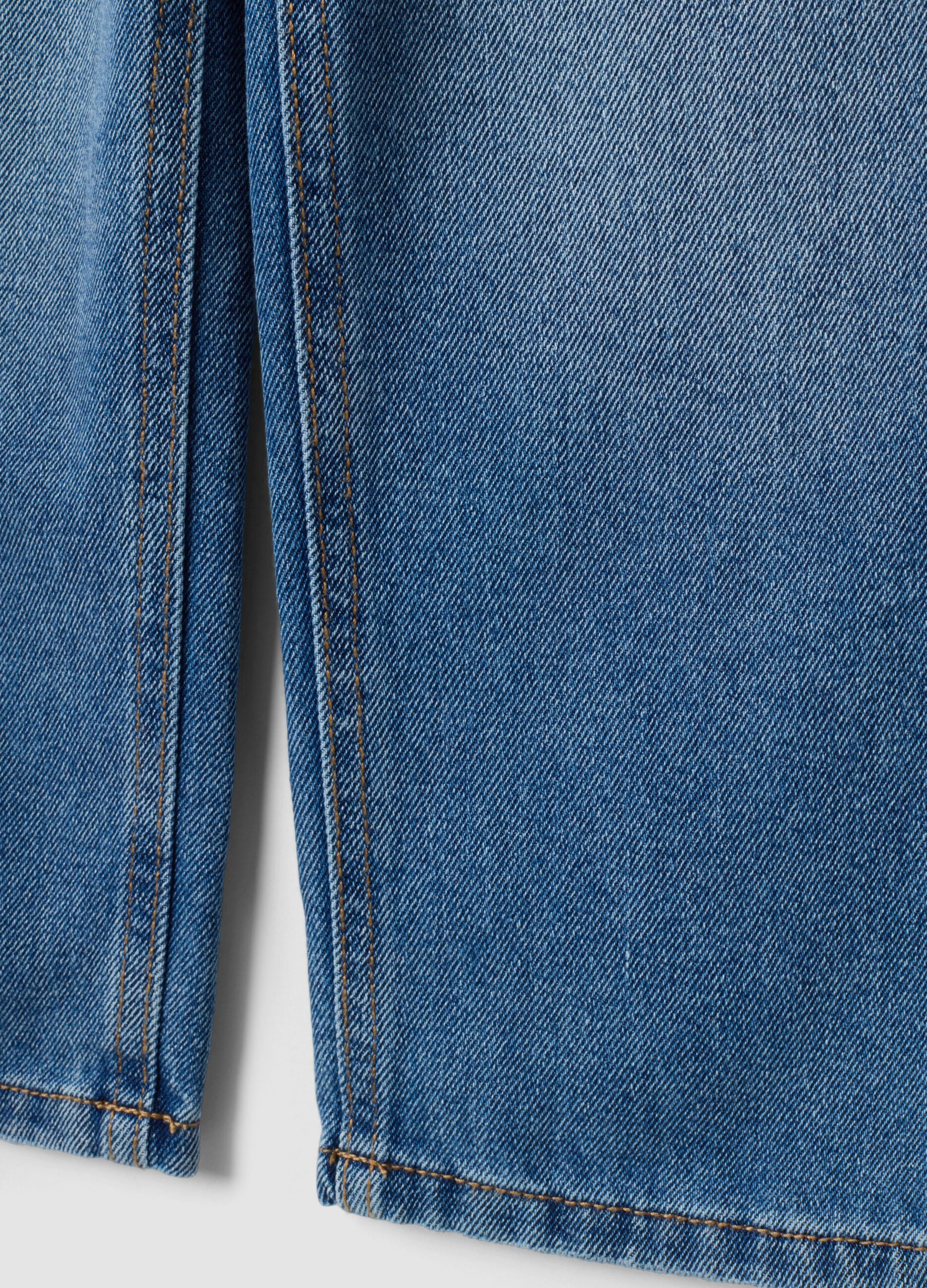 Jeans blu over fit in misto cotone e viscosa per bambino