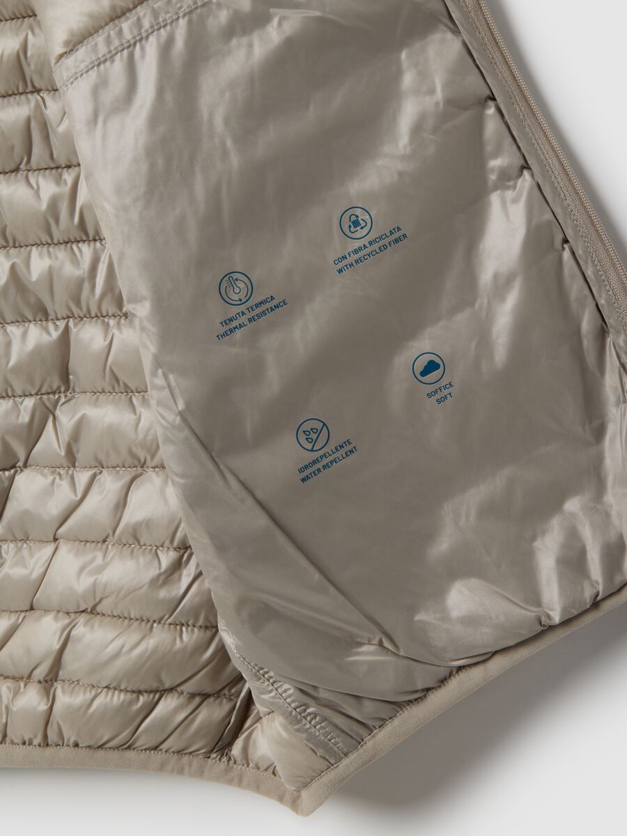 Ultra-light beige regular fit gilet without hood_5