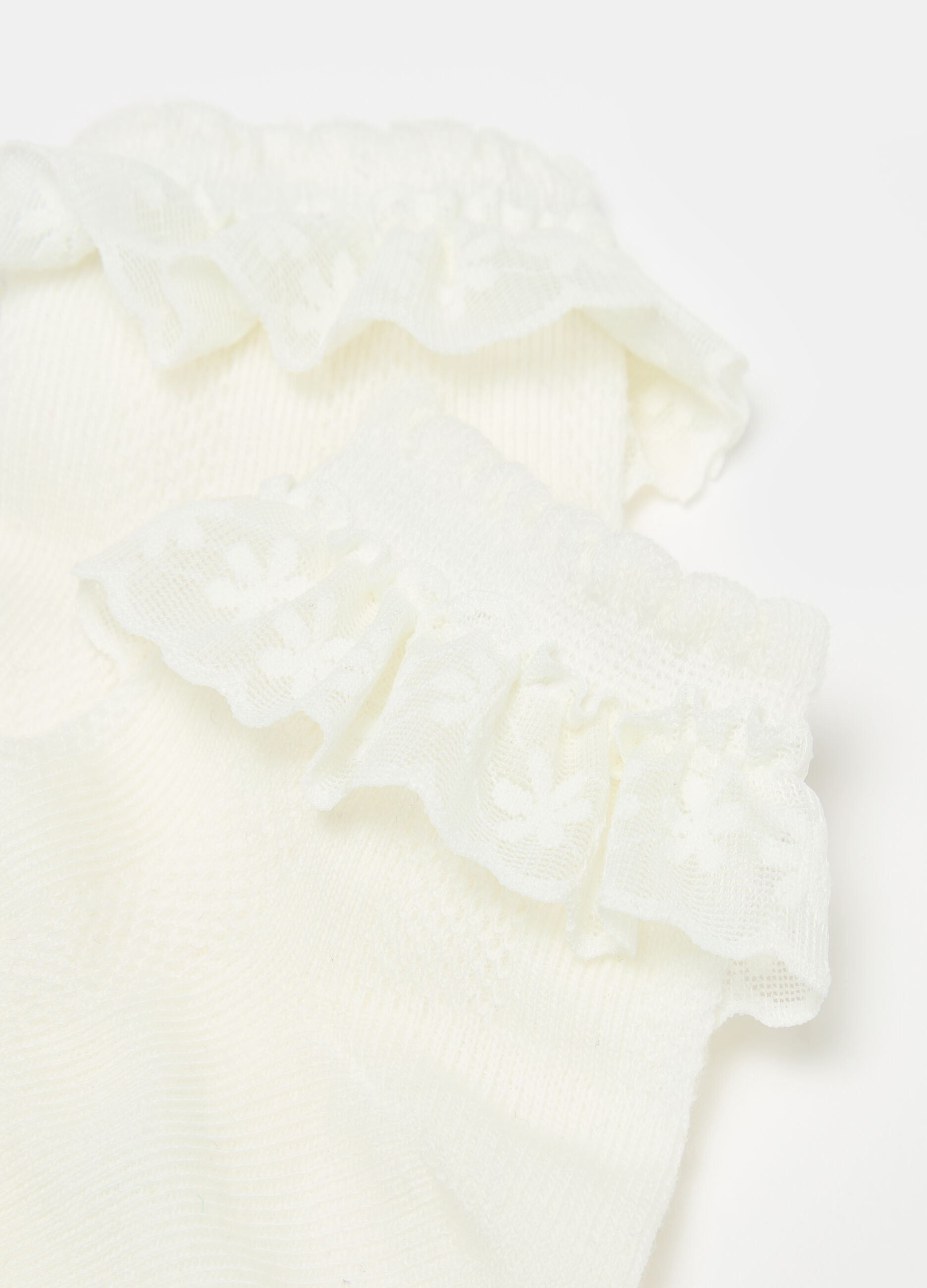 Calcetines cortos de algodón orgánico con encaje