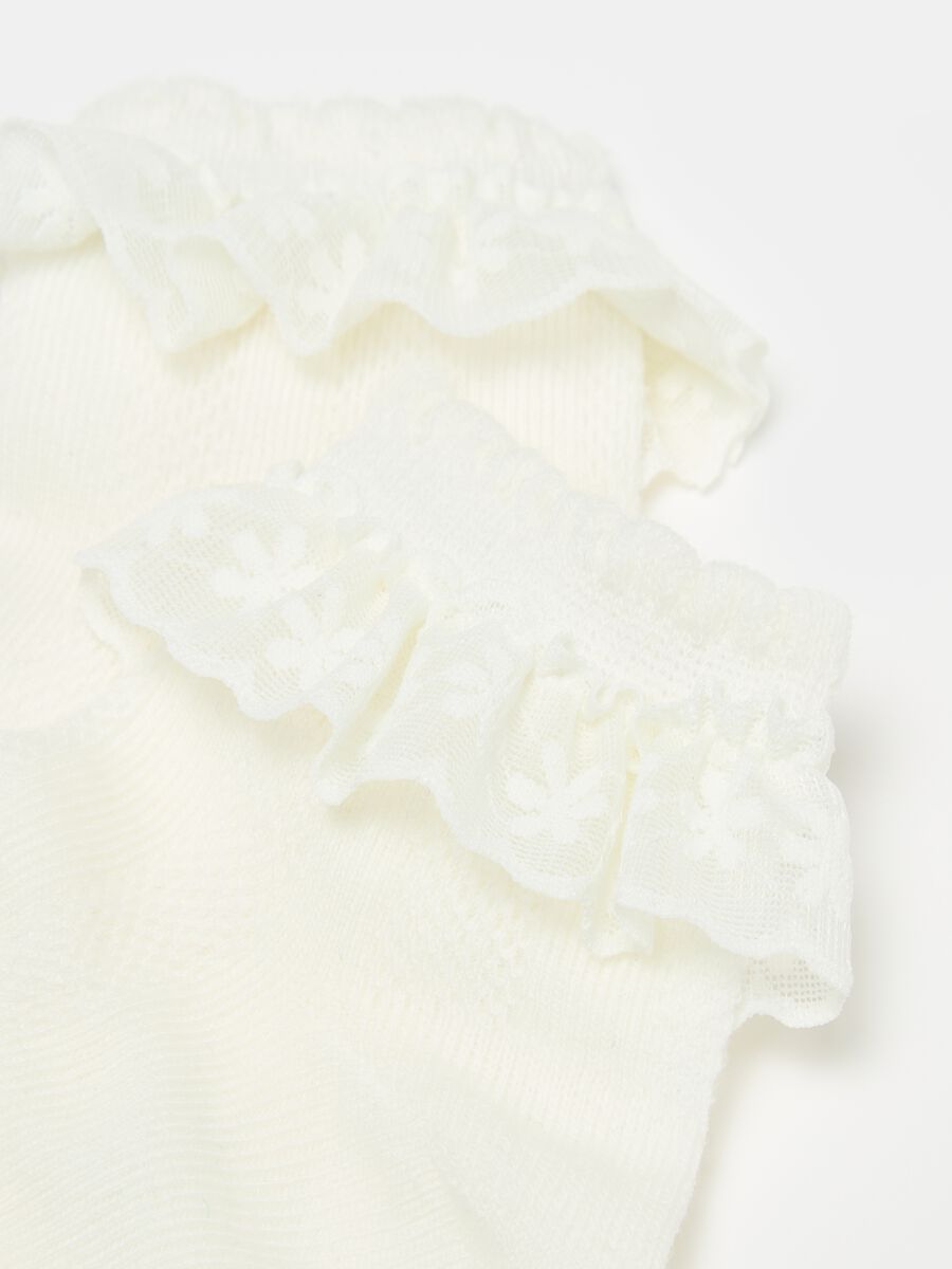 Calcetines cortos de algodón orgánico con encaje_1