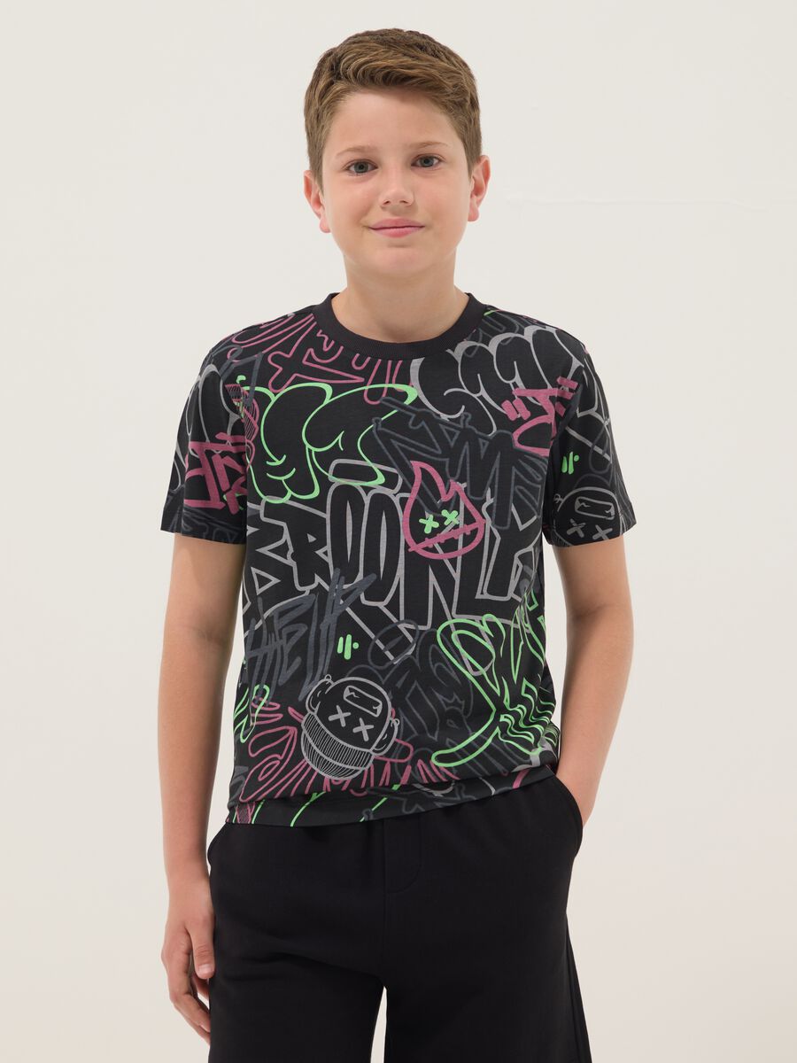Boys&rsquo; pure cotton multicolour graffiti T-shirt, regular fit_0
