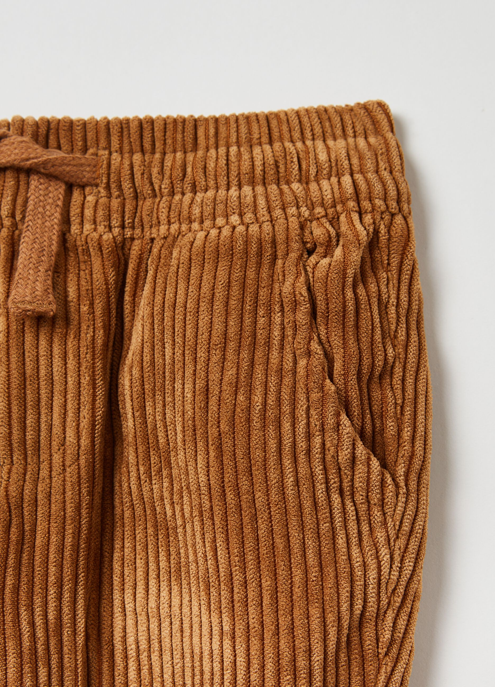 Joggers in corduroy con coulisse_2
