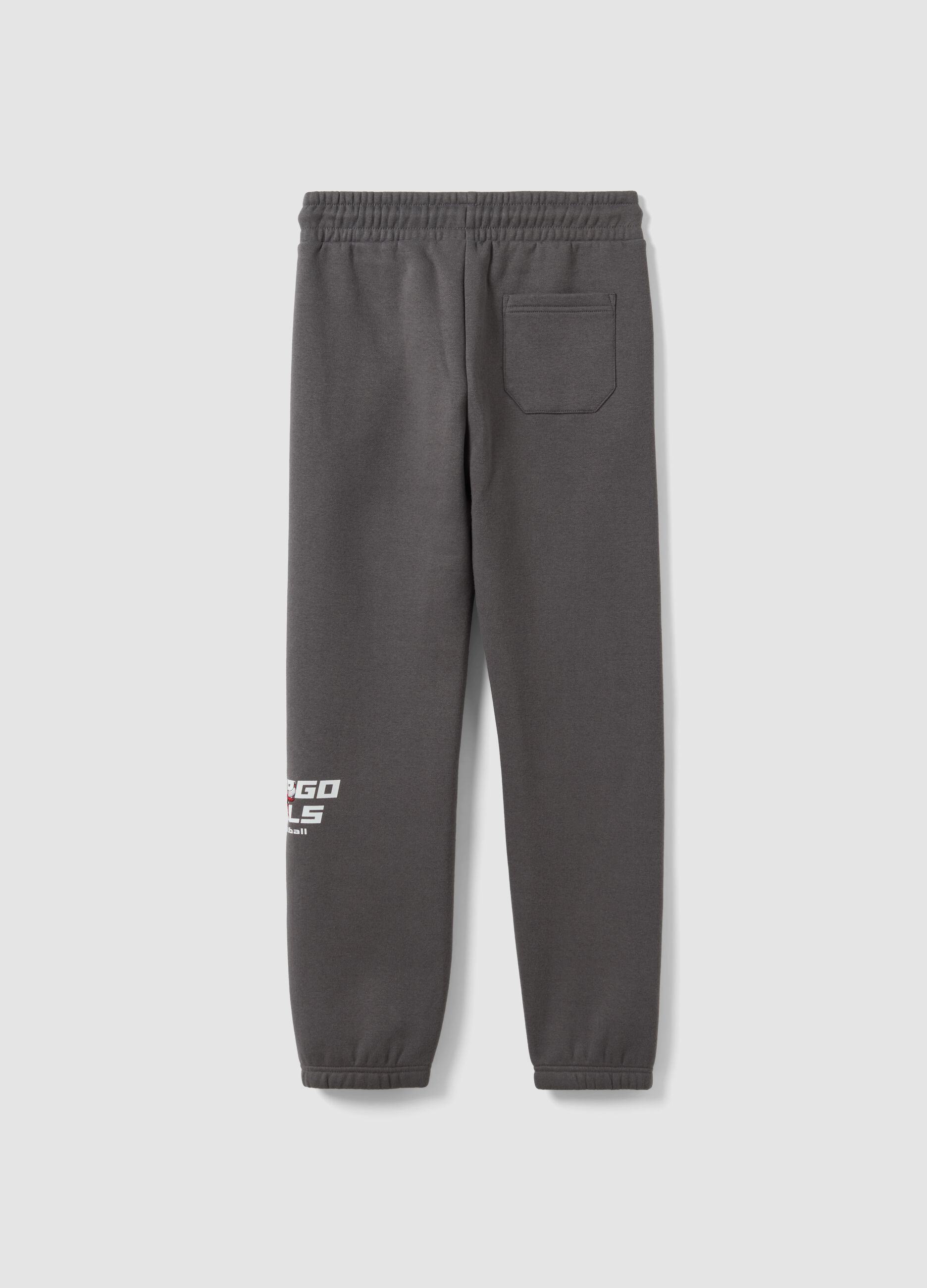 Graue Jogginghose aus Baumwollmischung mit Chicago Bulls Print