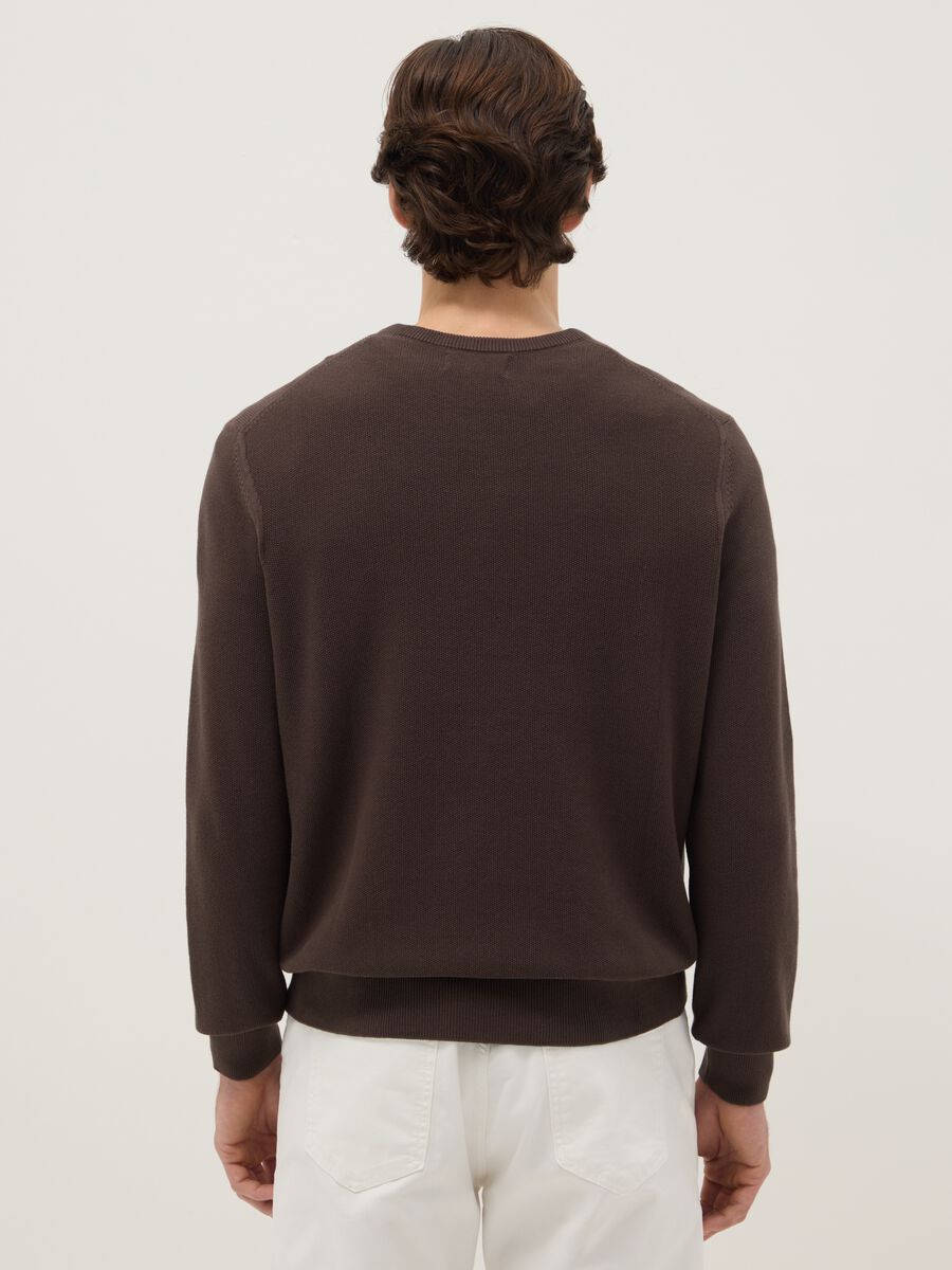Brown crew neck sweater in pure cotton regular fit_2