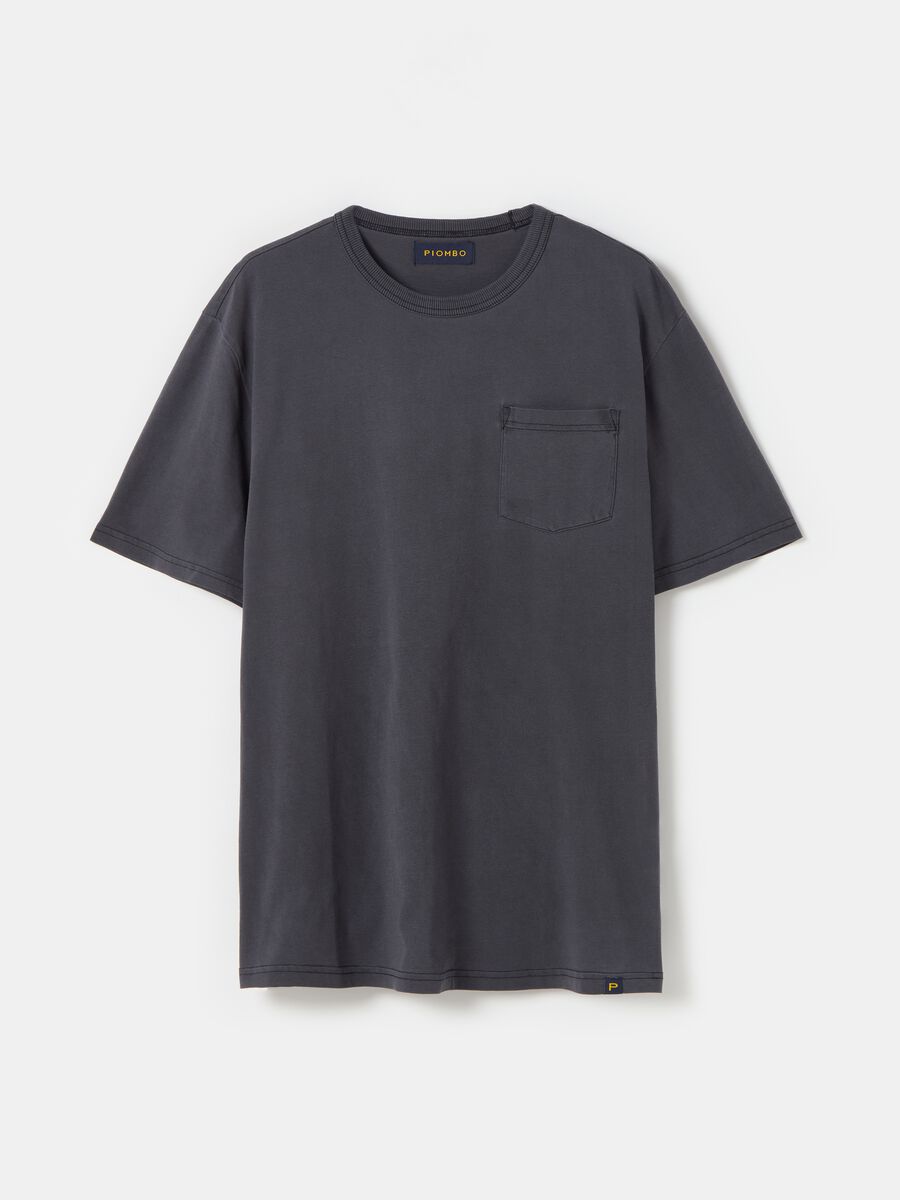T-shirt with round neck and pocket_3