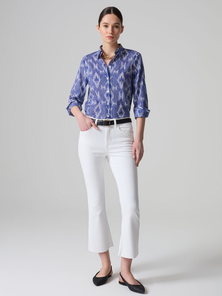 Flare-fit crop jeans with raw edging_0