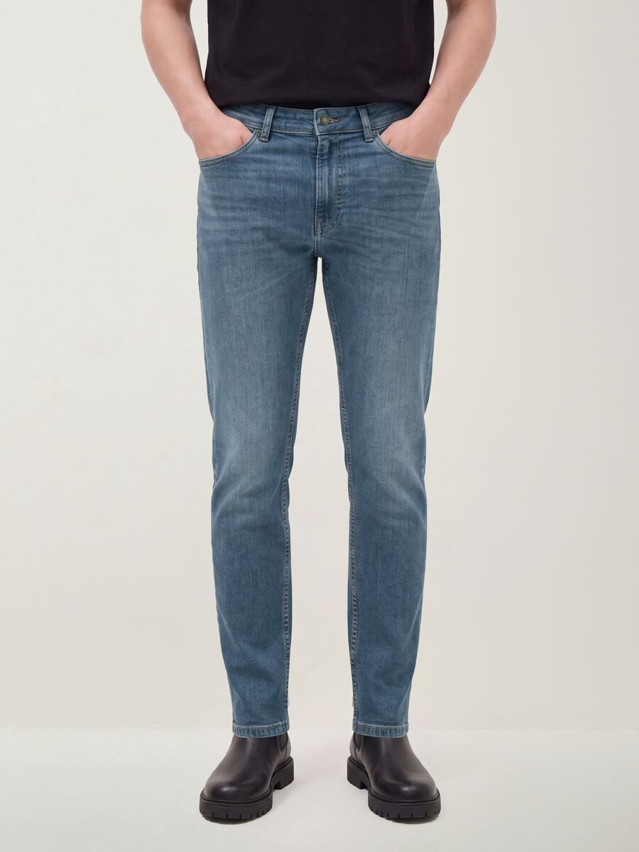 Mid-wash slim-fit stretch cotton jeans_1