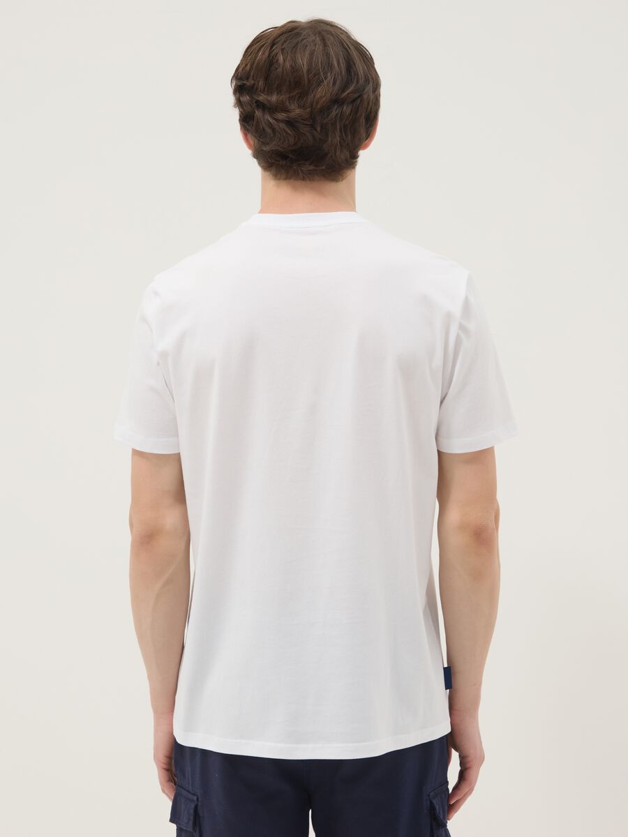 Weisses T-Shirt aus reiner Baumwolle mit Print, Regular Fit_3