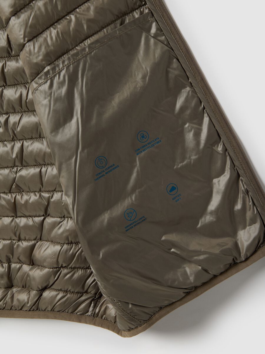 Brown ultra-lightweight regular fit gilet without hood_1