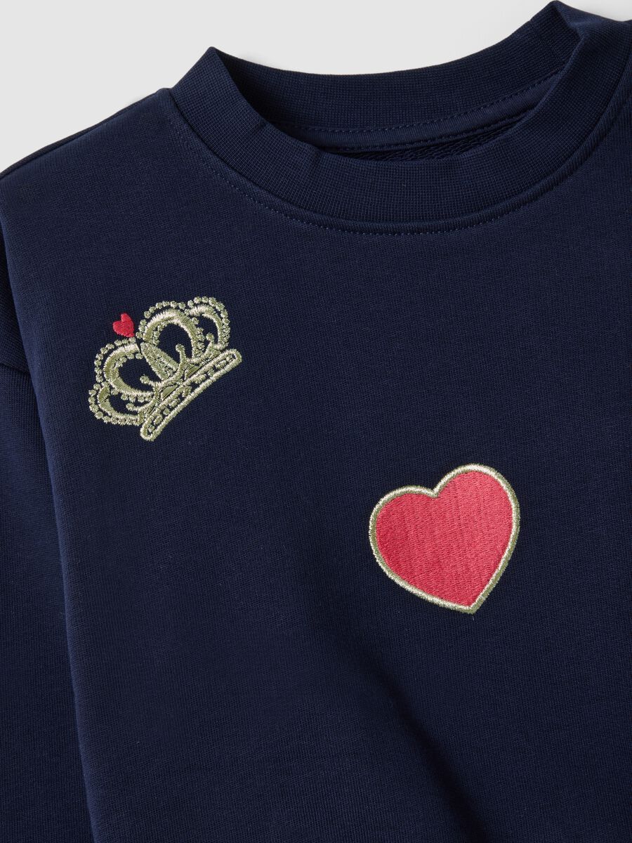 Blue pure cotton regular fit sweatshirt with embroidery for girl_2