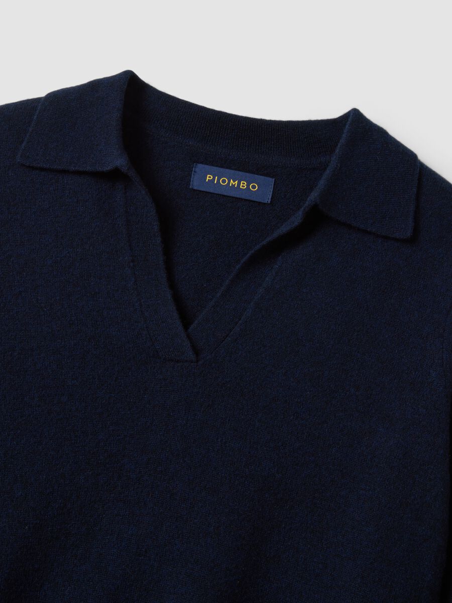 Maglia blu in pura lana con colletto polo_1