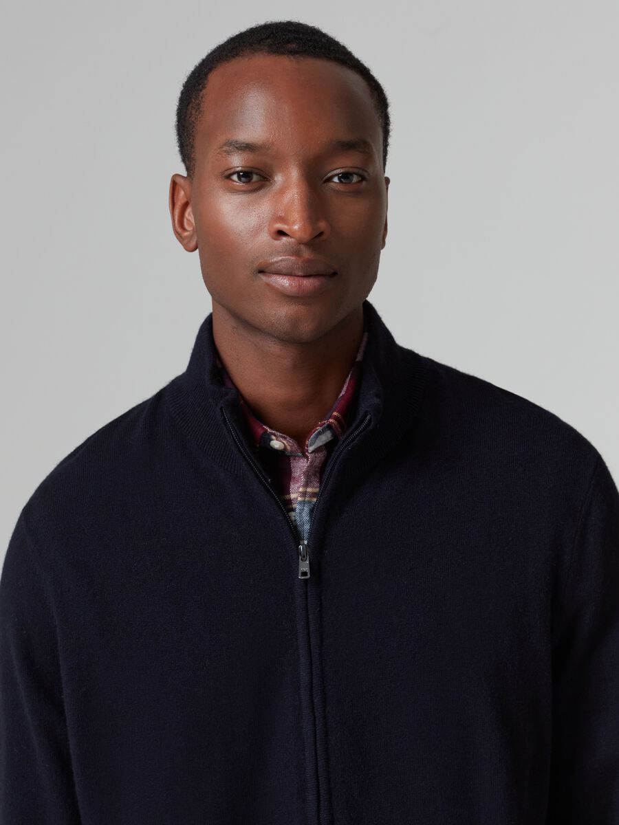 Full-zip cardigan in viscose, wool and cashmere_1