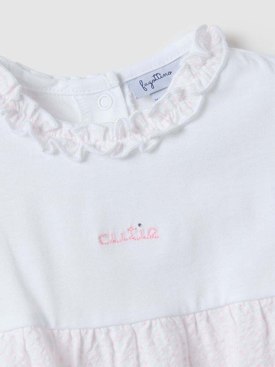 Mehrfarbiger M&auml;dchen-Spielanzug aus reiner Baumwolle mit R&uuml;schenkragen_2