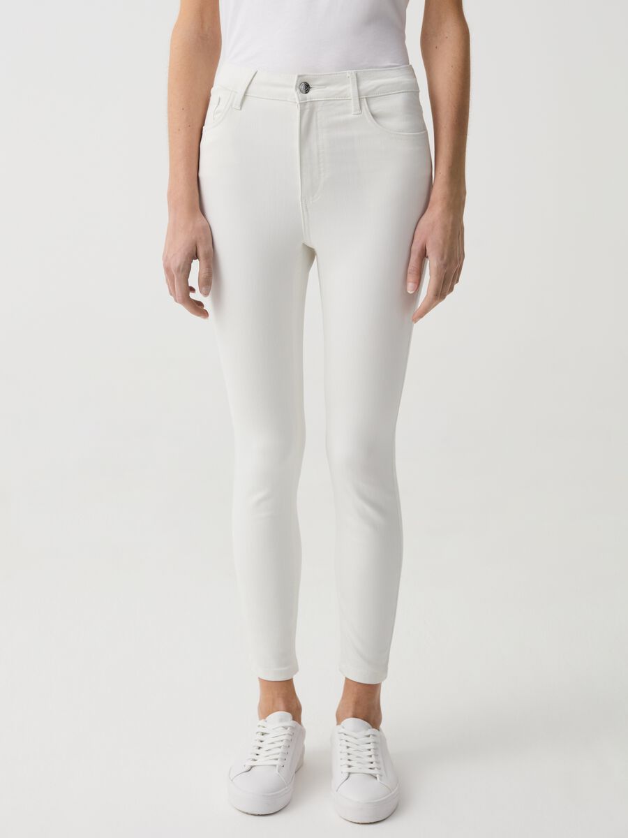 Skinny-fit cropped jeans with five pockets_1