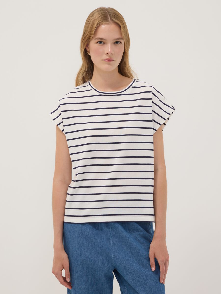 White pure cotton T-shirt with blue stripes, regular fit_1