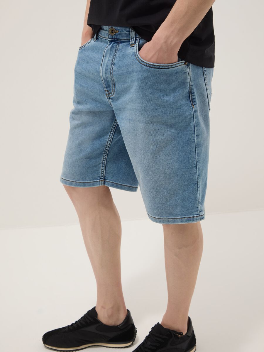 Blue stretch cotton-blend denim shorts, regular fit_3