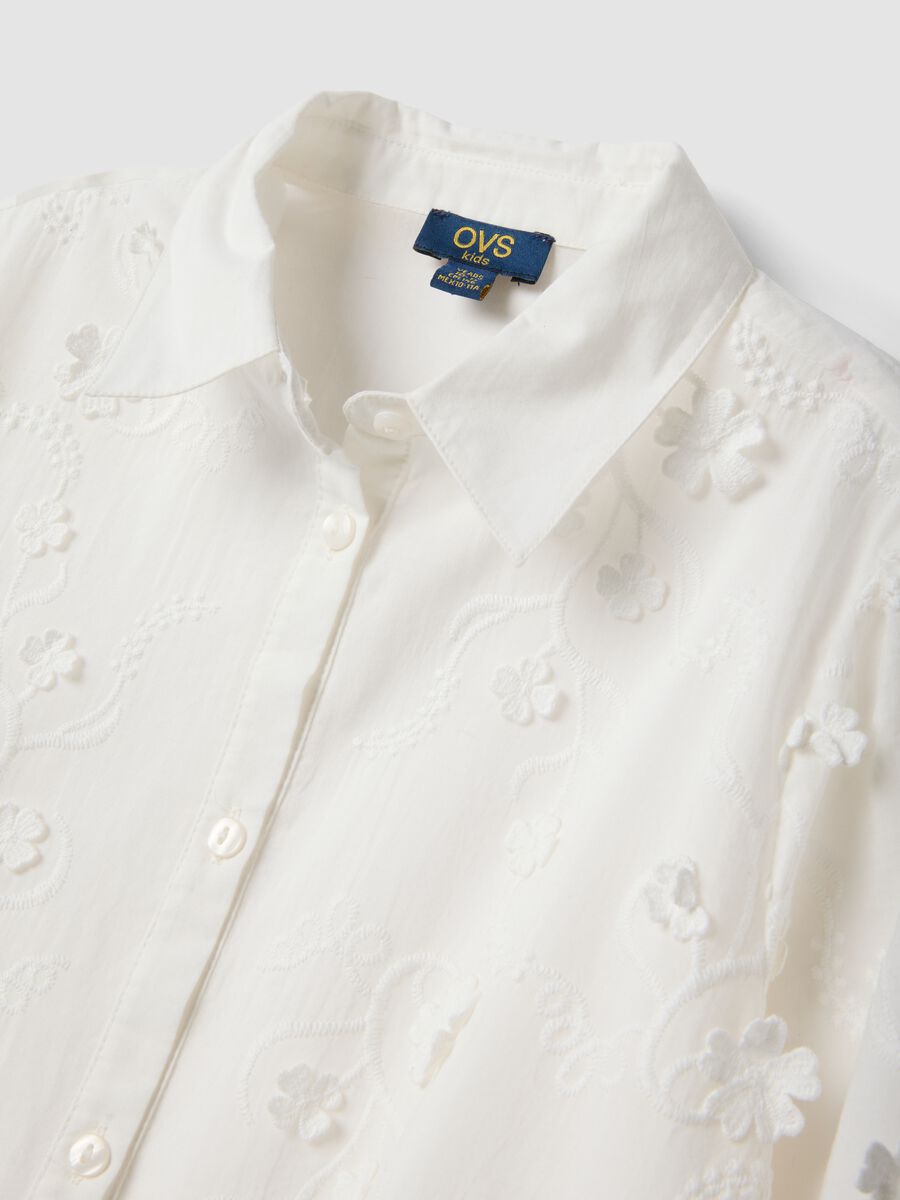 White pure cotton poplin shirt with floral embroidery_4