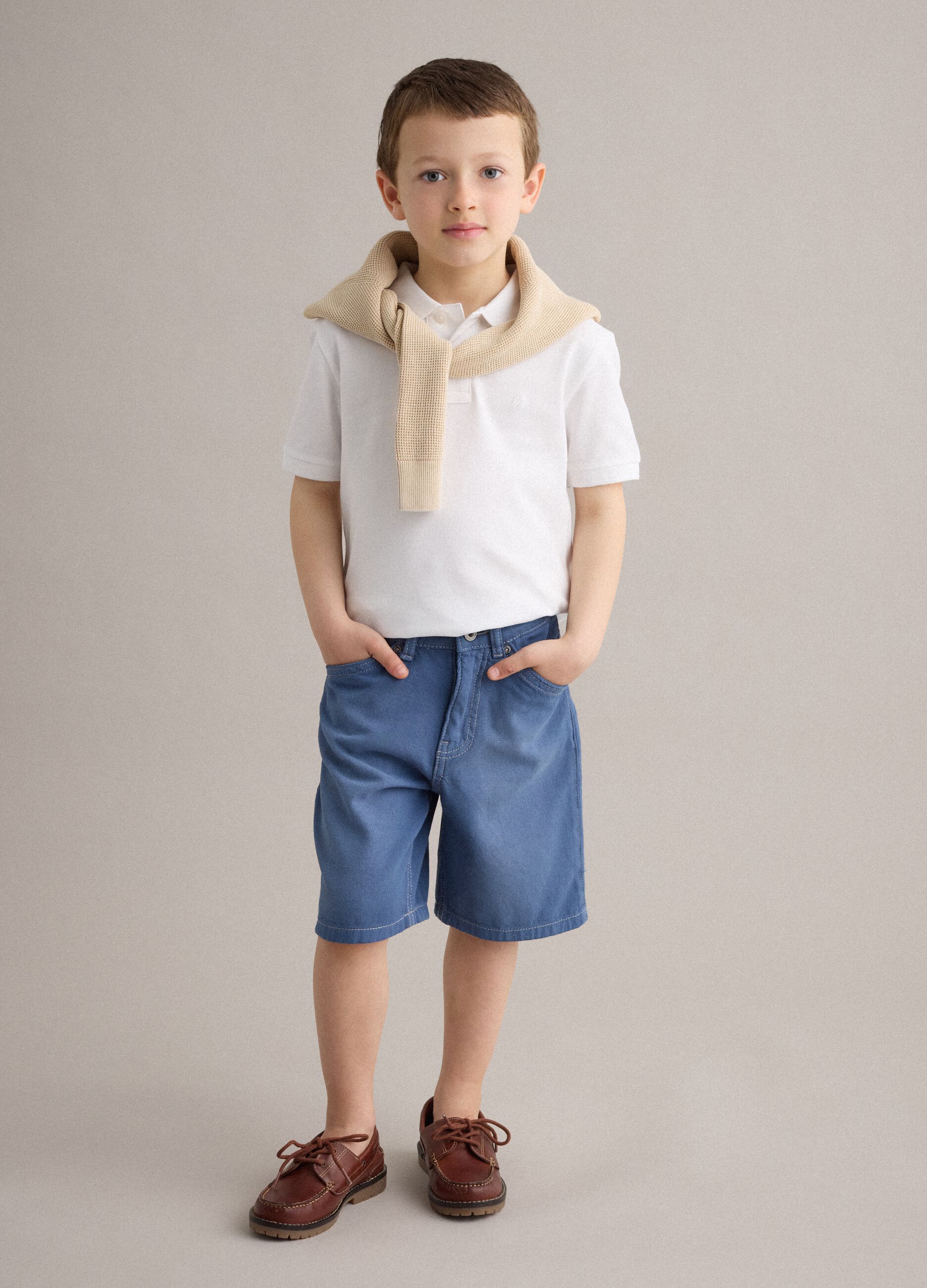 Blue denim cargo shorts in pure cotton for boys, baggy fit