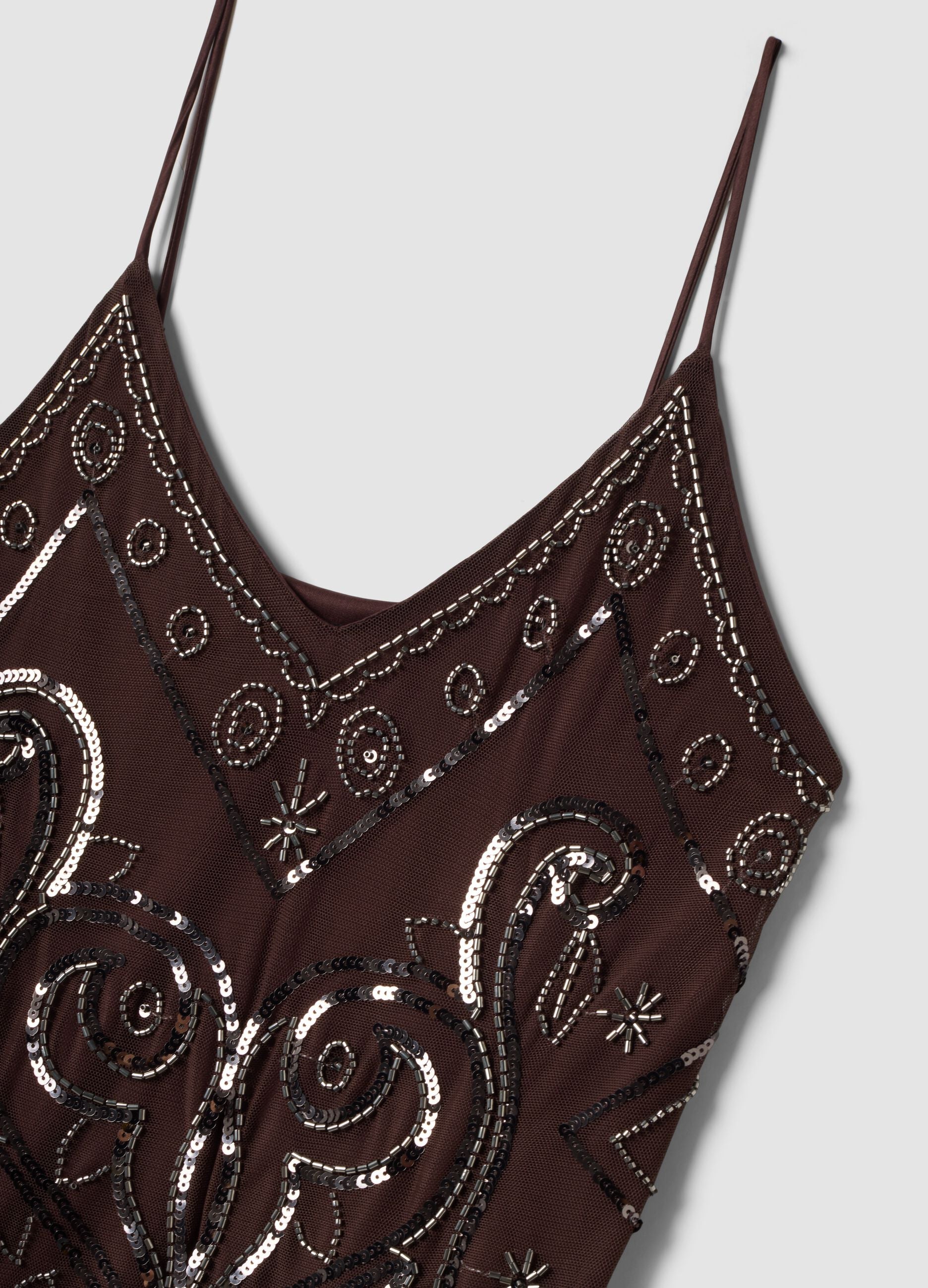 Brown fitted stretch dress with sequins