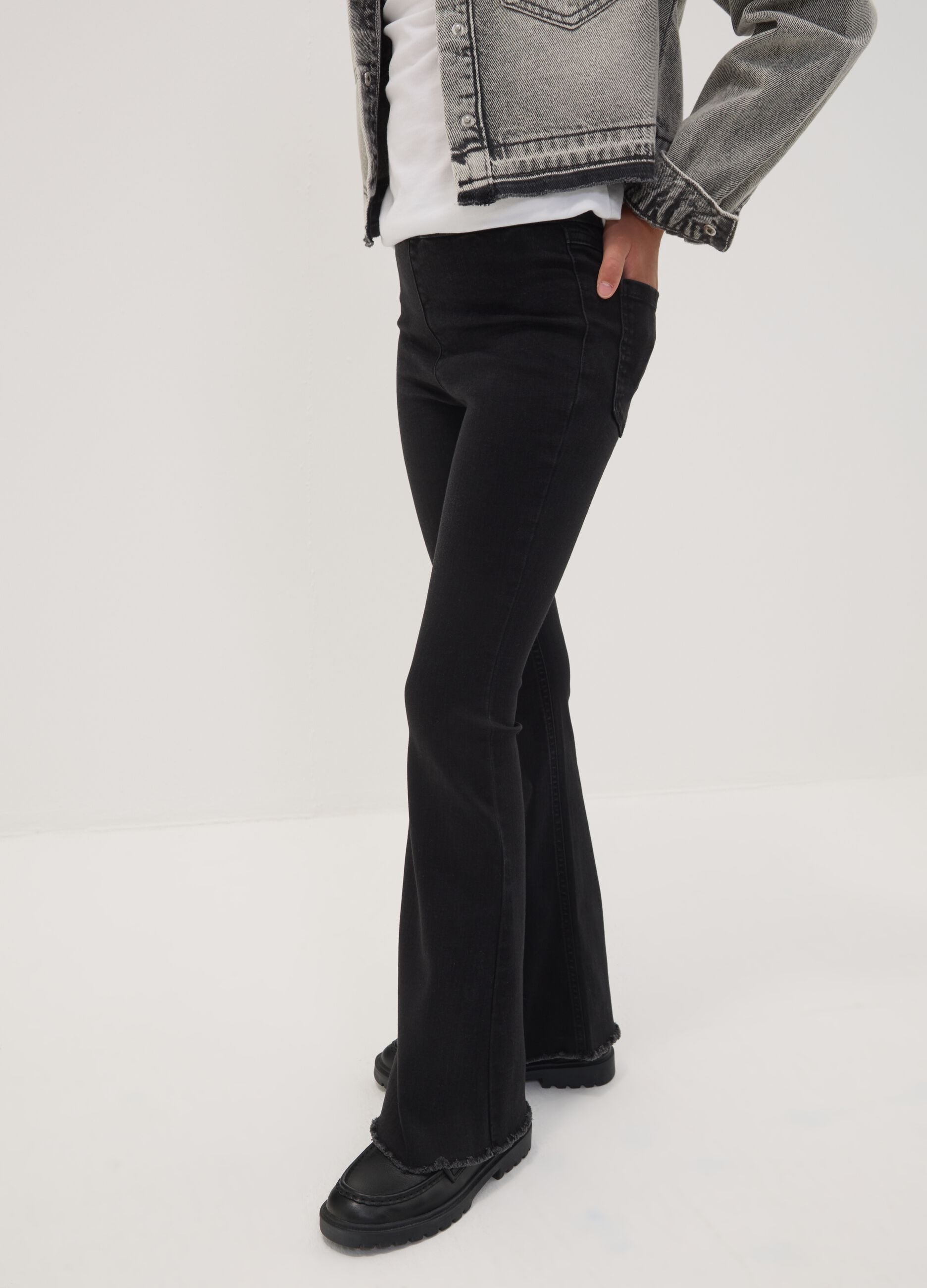 Girls&rsquo; black flared jeggings in stretch cotton and viscose