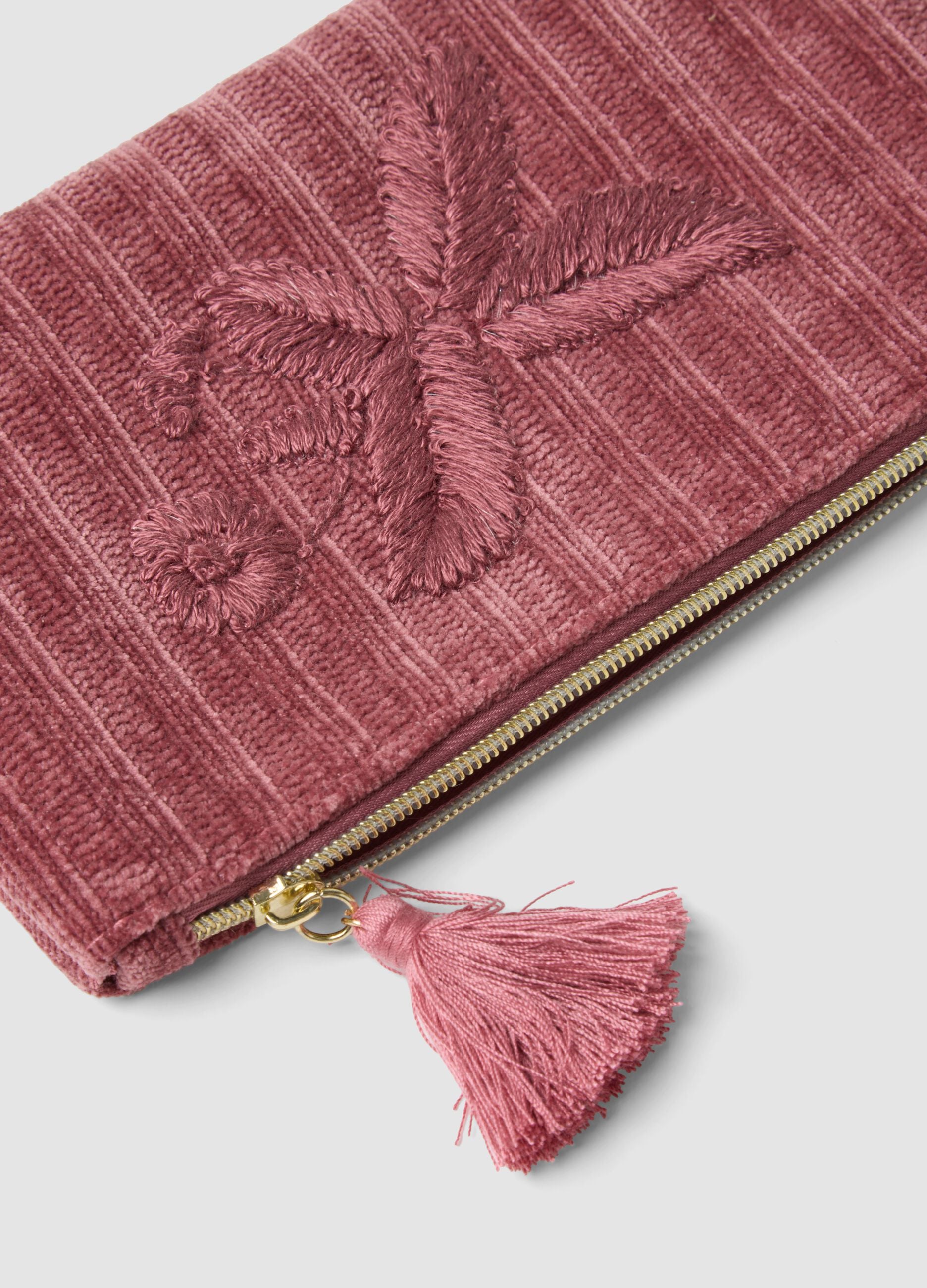 Rosa Clutch mit Blumenstickerei und Quaste