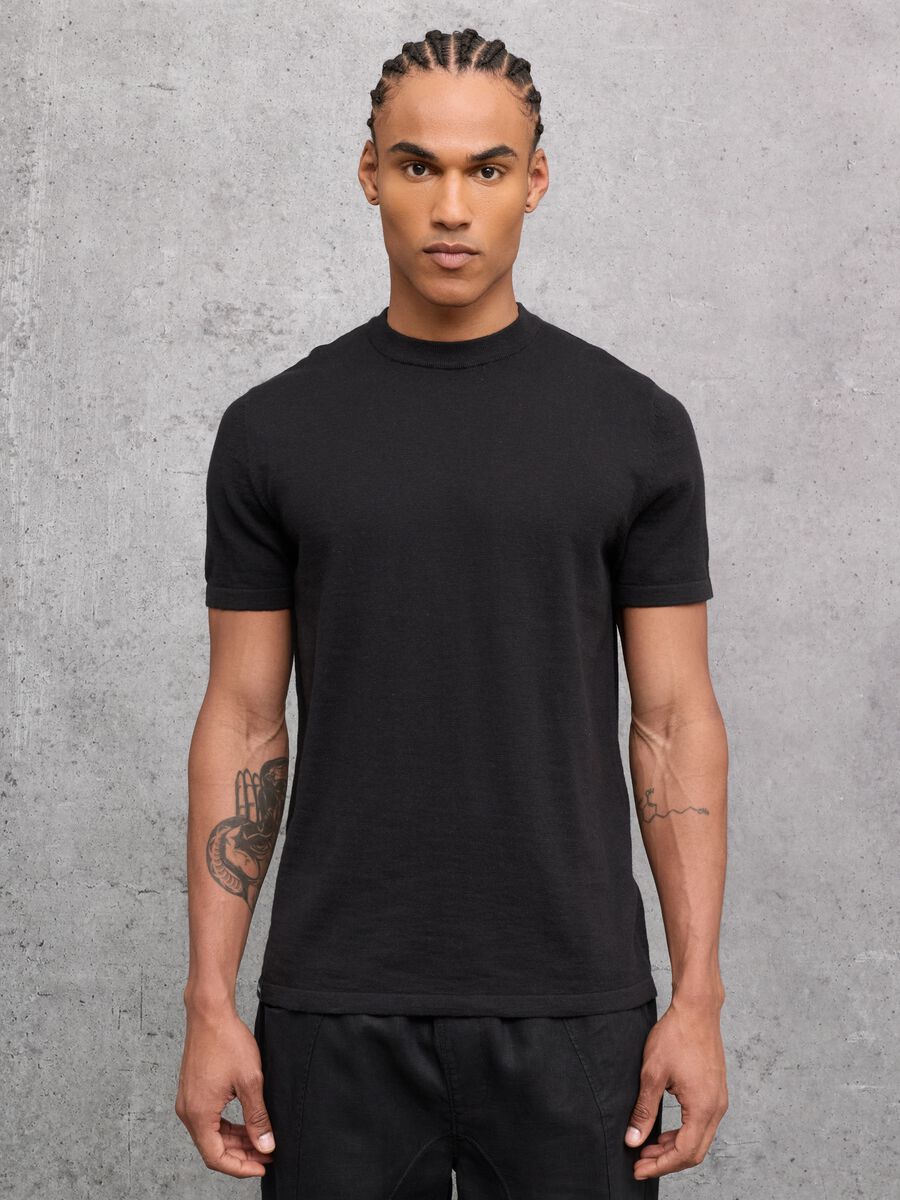 Black Knit T-shirt_0