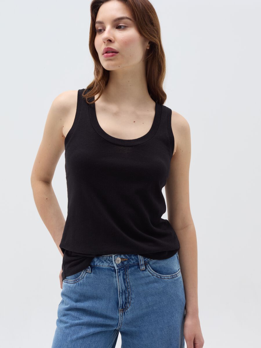 Cotton and linen tank top with round neck_0