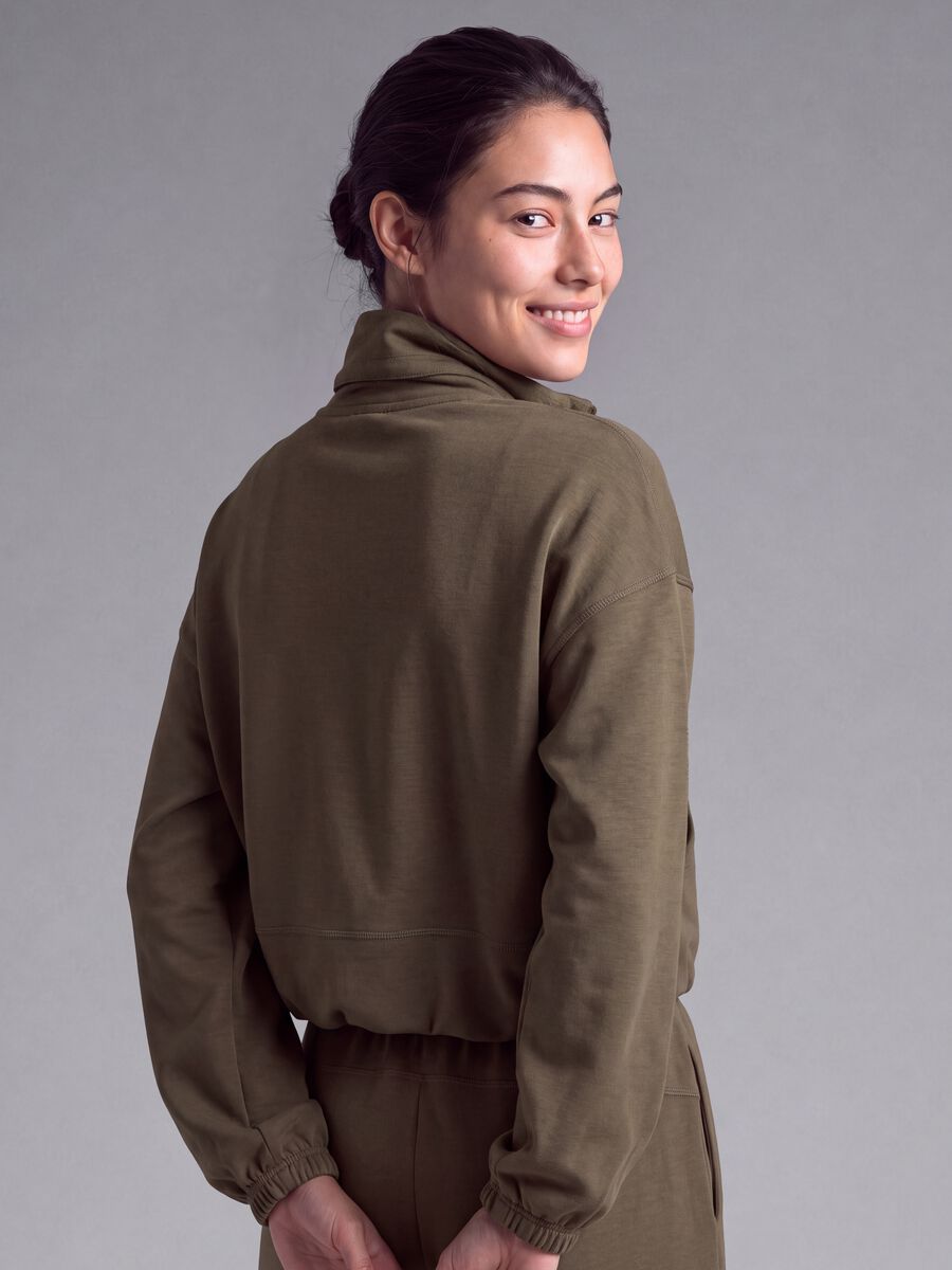 Short brown stretch viscose sweatshirt with high neck_3