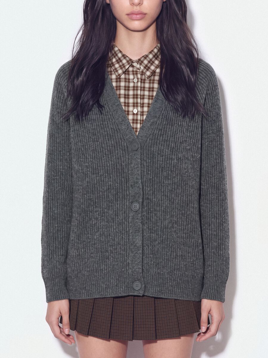 Grey stretch-wool cardigan with deep V-neck, oversized fit_2