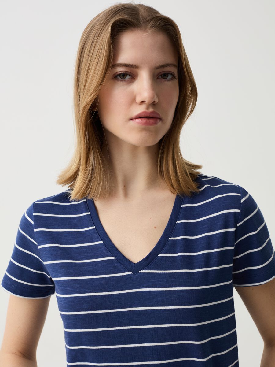 Essential mélange striped T-shirt with V neck_0