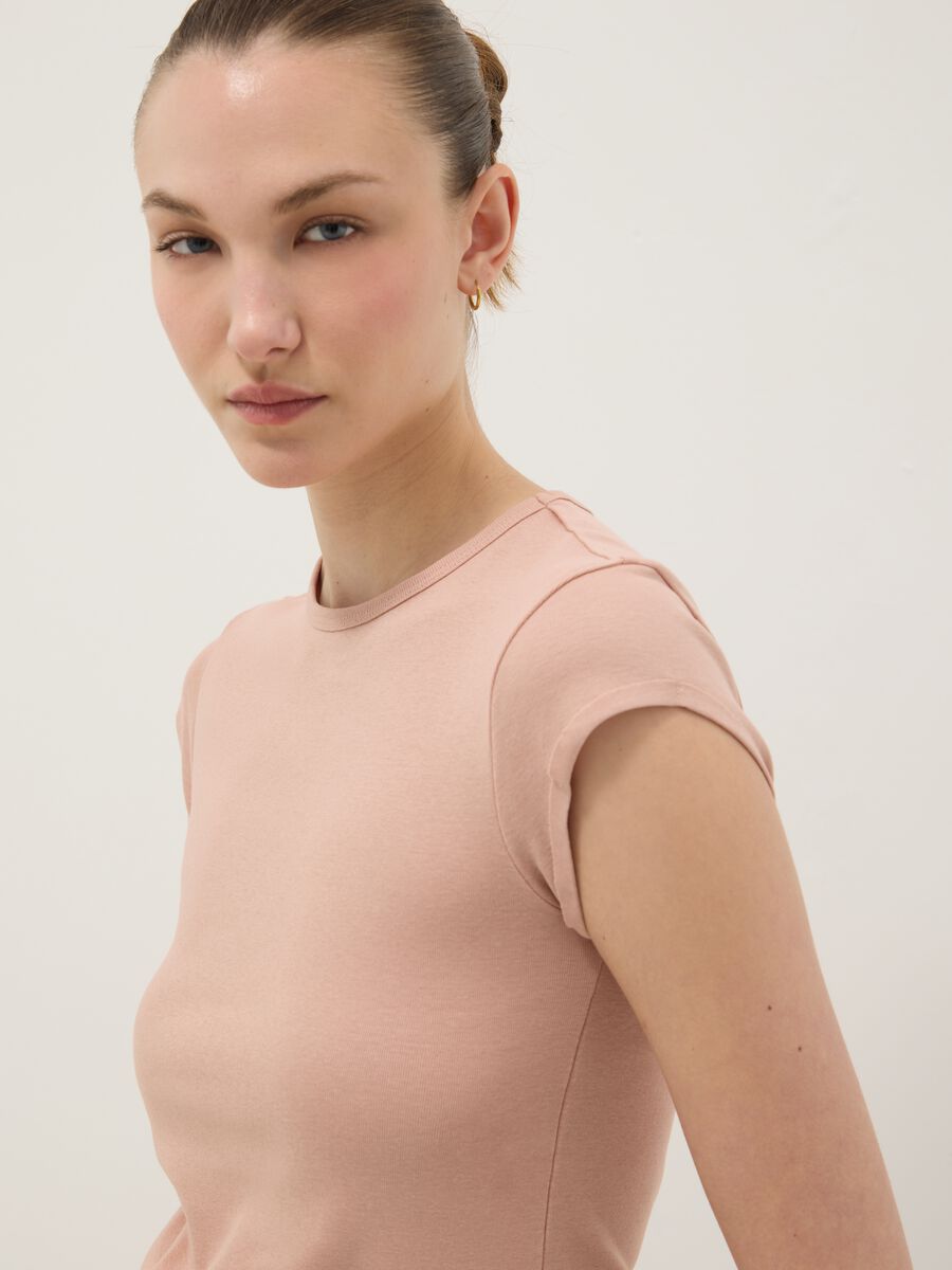 Rosa T-Shirt aus reiner Baumwolle mit kurzen &Auml;rmeln im Regular Fit_0
