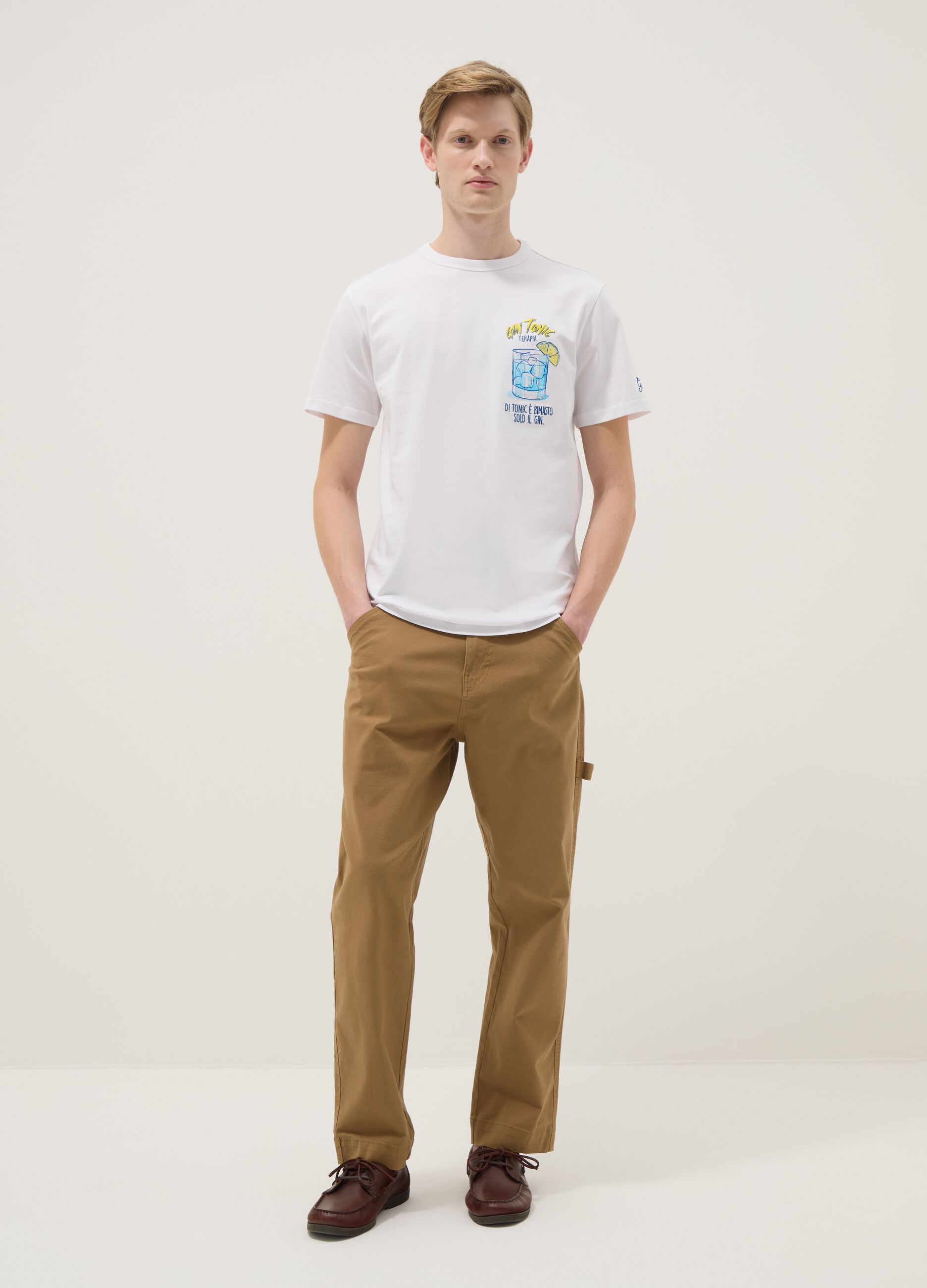 White pure cotton regular fit T-shirt with Gin tonic prints