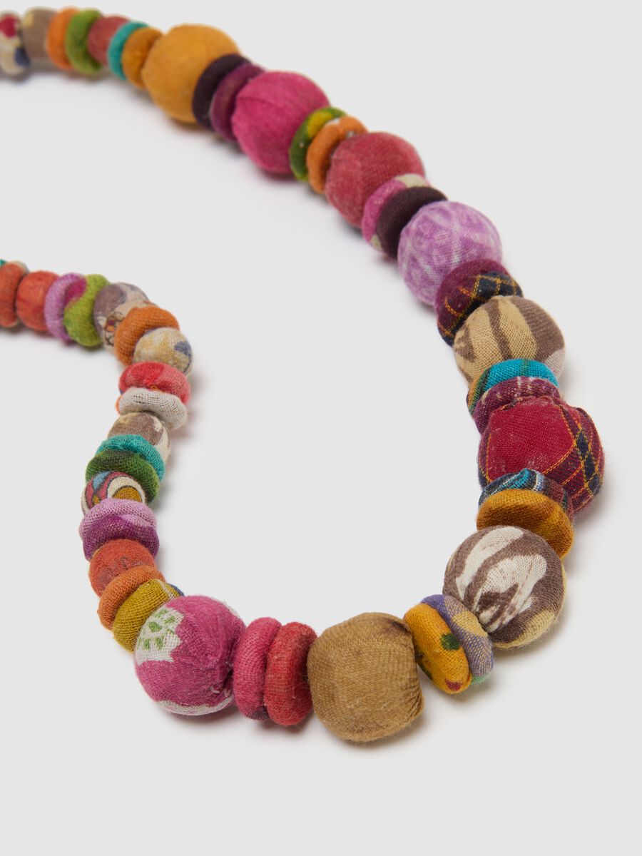 Multicolour wooden necklace with adjustable closure_3