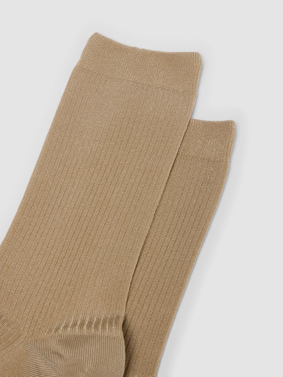 Beige lange Socken aus elastischer Viskose_1