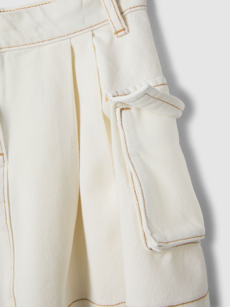 White pure cotton skirt regular fit with pockets for girls_3