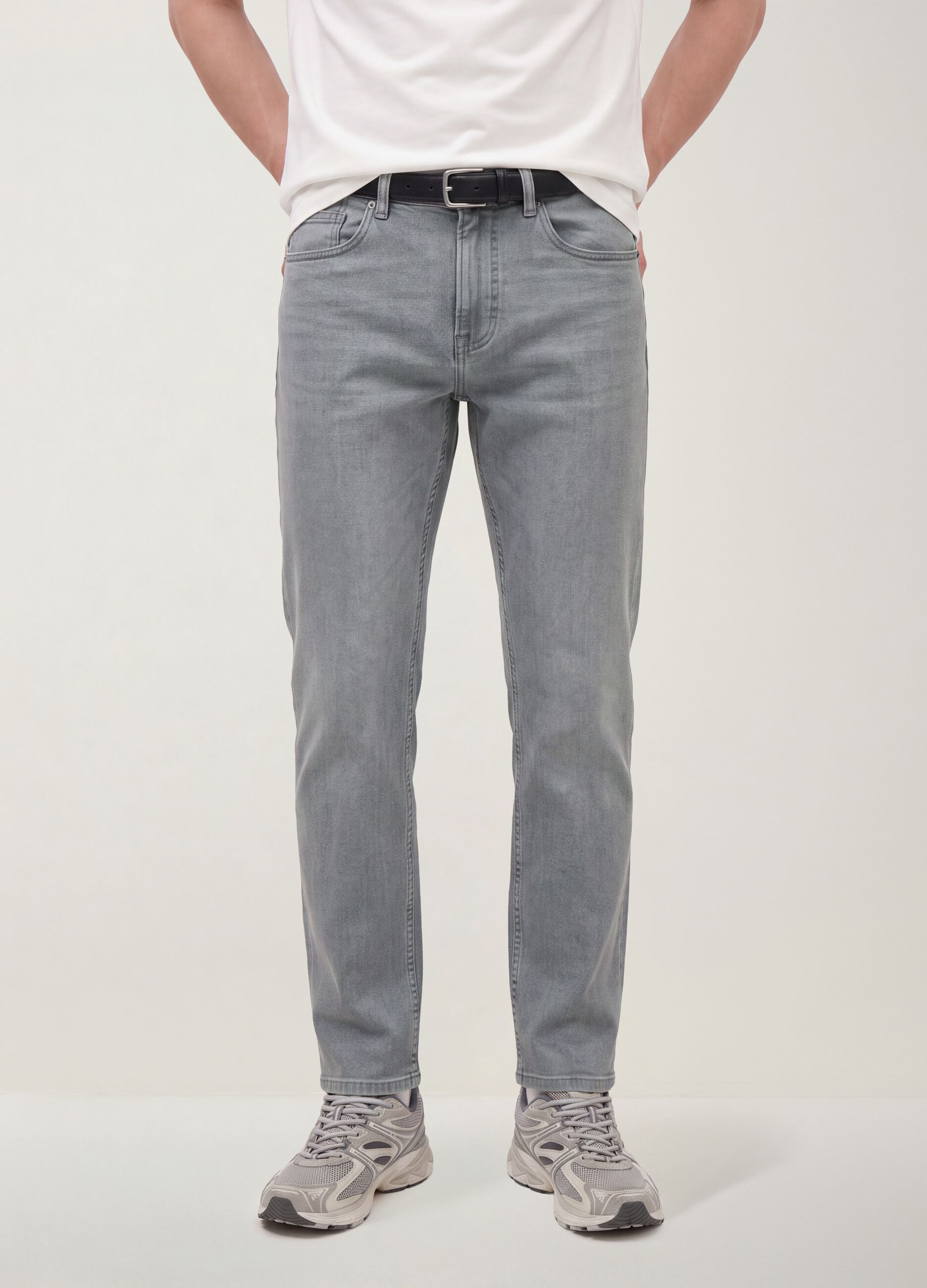 Graue Jeans aus Stretch-Baumwolle