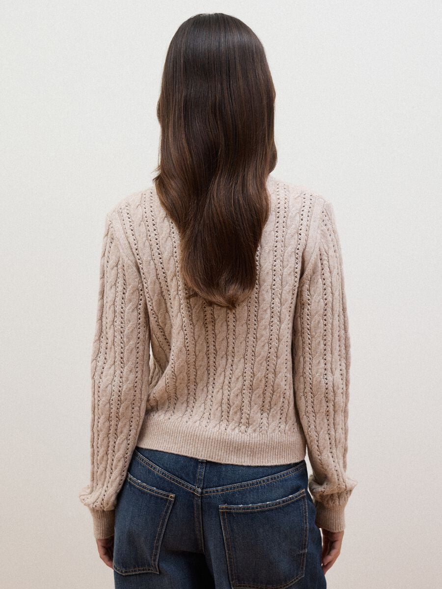 Beige cable-knit wool-blend crew-neck jumper, regular fit_3