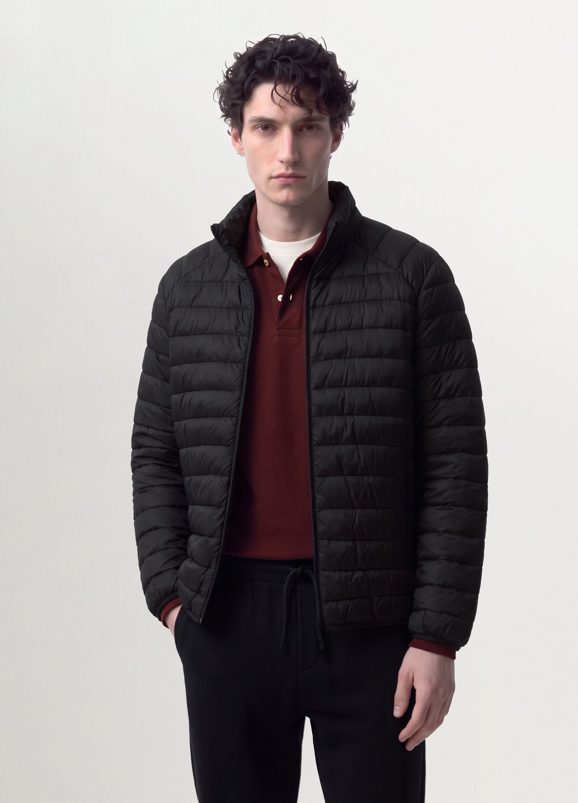 Schwarze Ultralight Steppjacke, Regular Fit, mit Reissverschluss