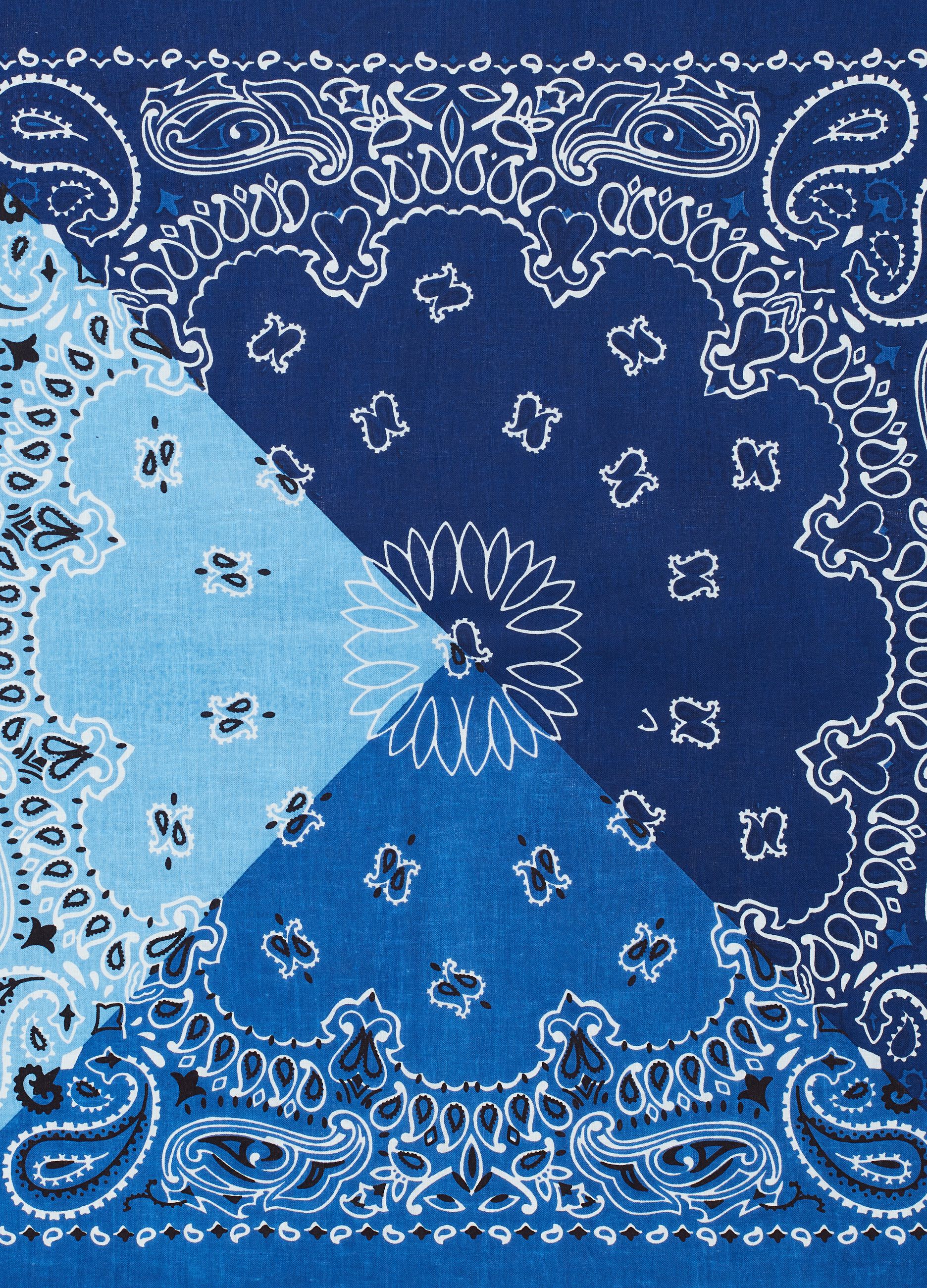 Cotton bandana with paisley pattern