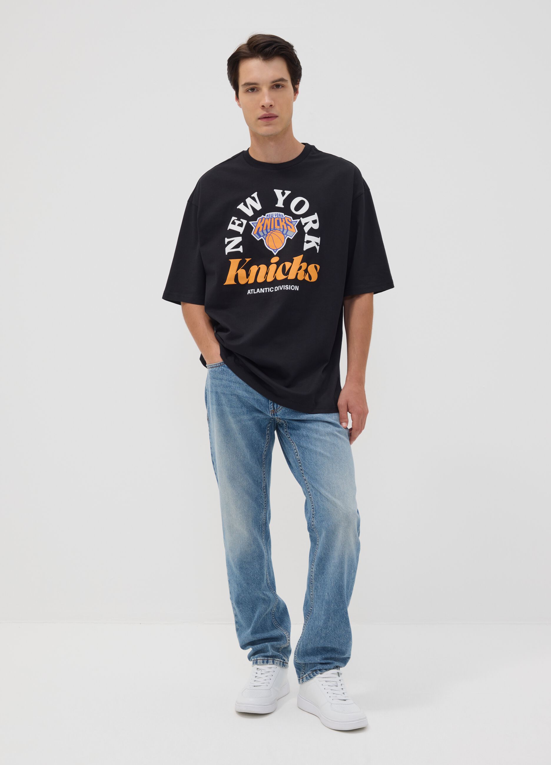 T-shirt noir en pur coton avec imprim&eacute; New York Knicks