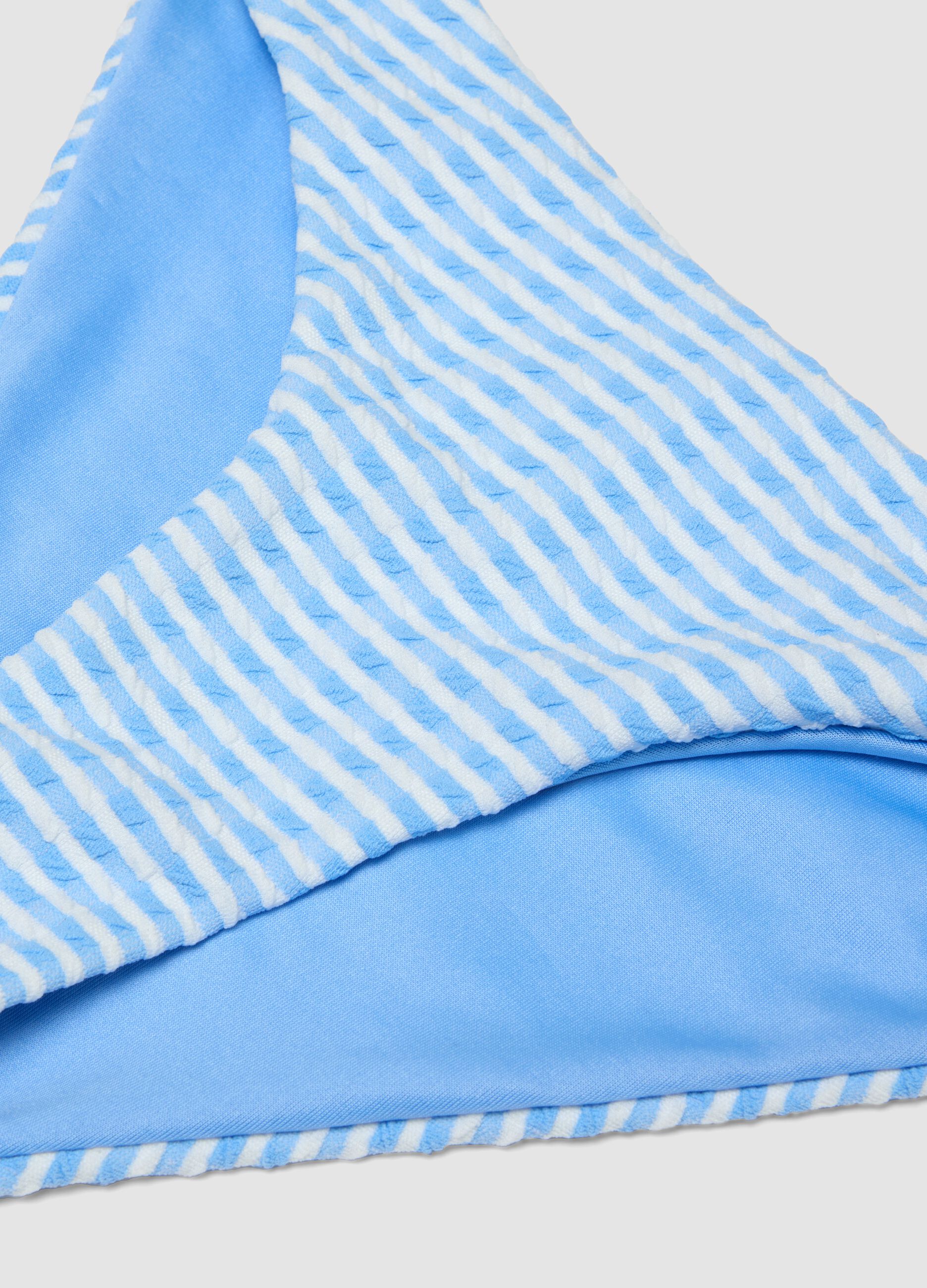 &Mu;&pi;&lambda;&epsilon; &rho;&iota;&gamma;έ &mu;&pi;&iota;&kappa;ί&nu;&iota; &gamma;&iota;&alpha; &kappa;&omicron;&rho;ί&tau;&sigma;&iota;&alpha;