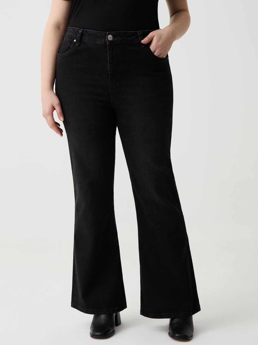 Curvy skinny-fit bell-bottom jeans_1