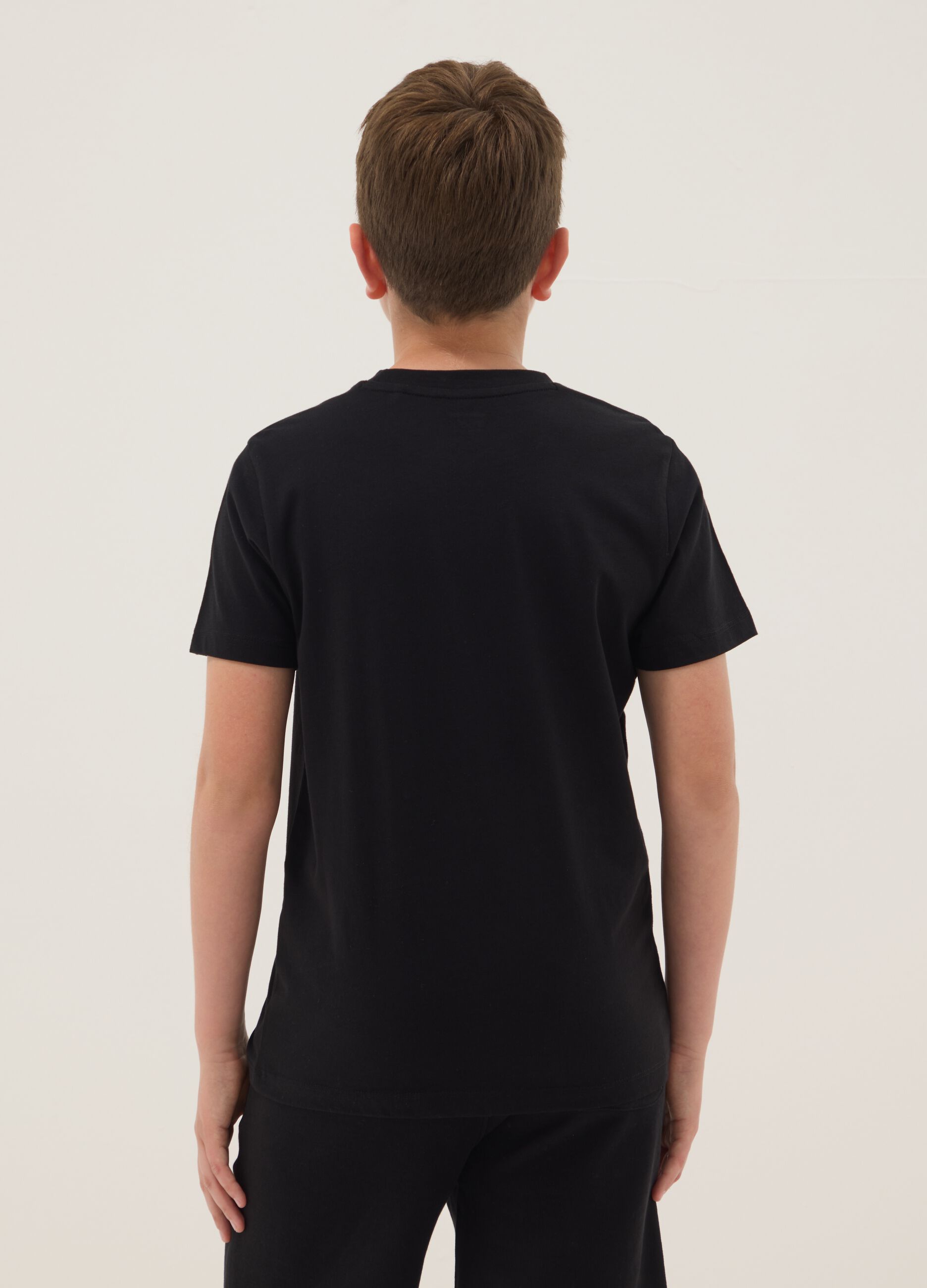 Boys&rsquo; black pure cotton regular fit T-shirt