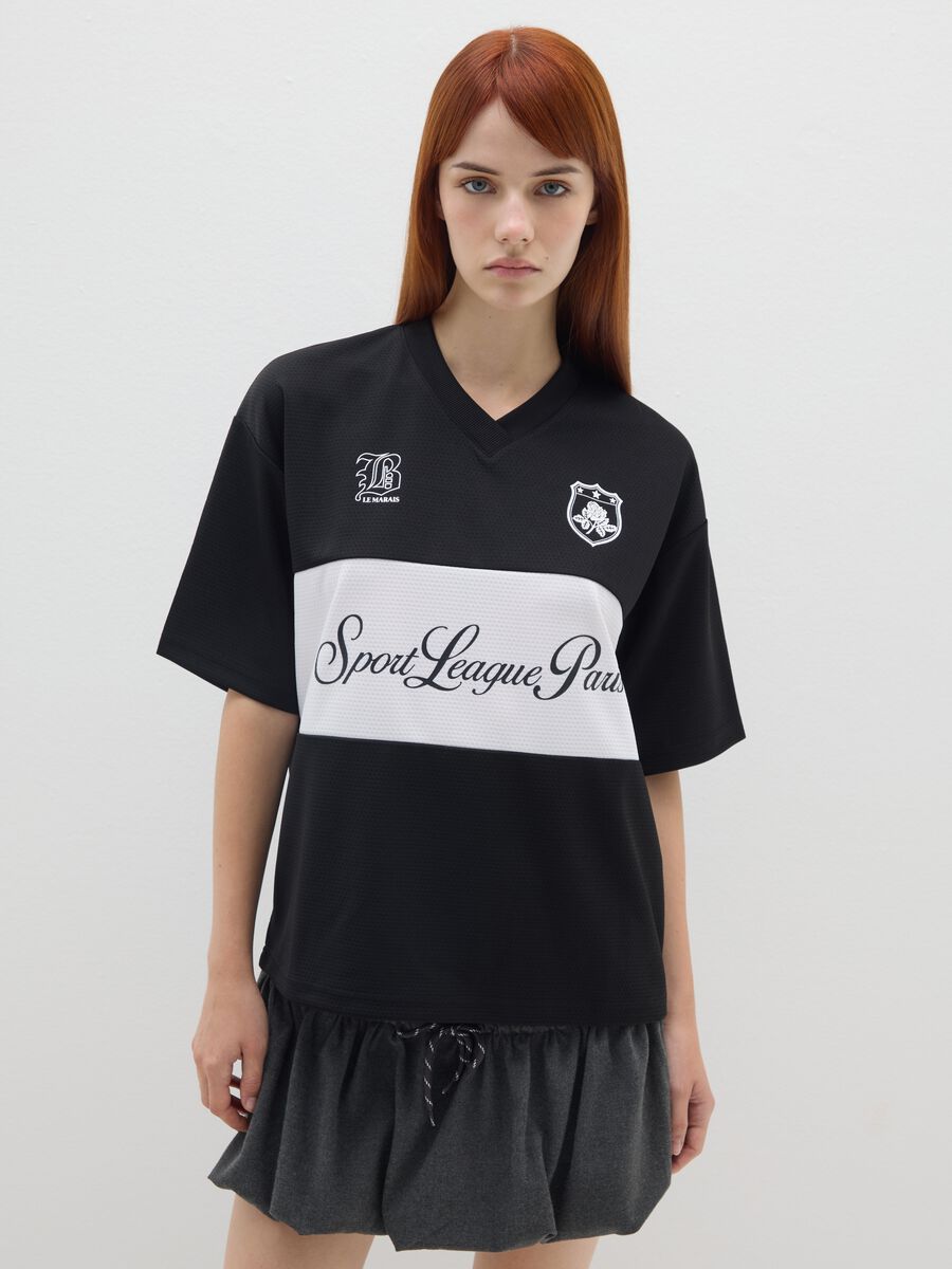 Black T-shirt with oversized fit_0