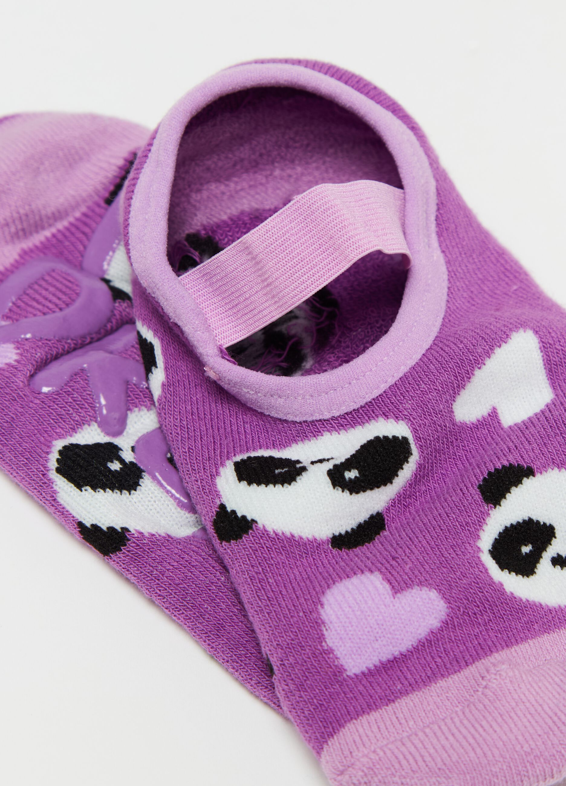 Slipper socks with panda and hearts design
