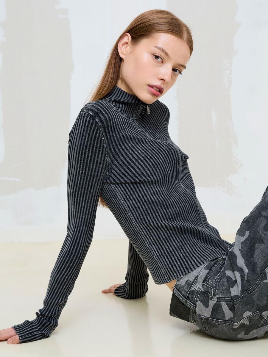 Full-Zip Ribbed Knit in Vintage Grey_2
