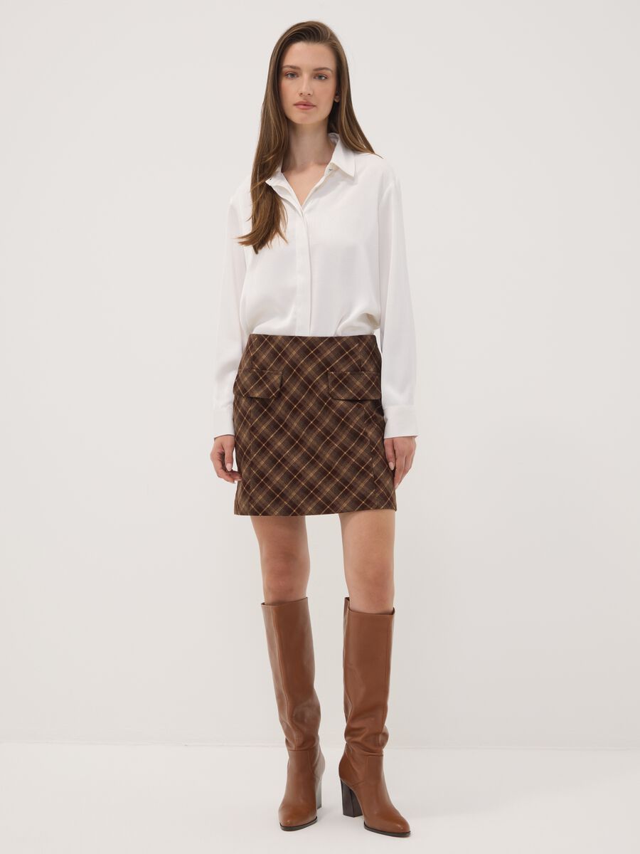 Camicia bianca regular fit con colletto classico_1