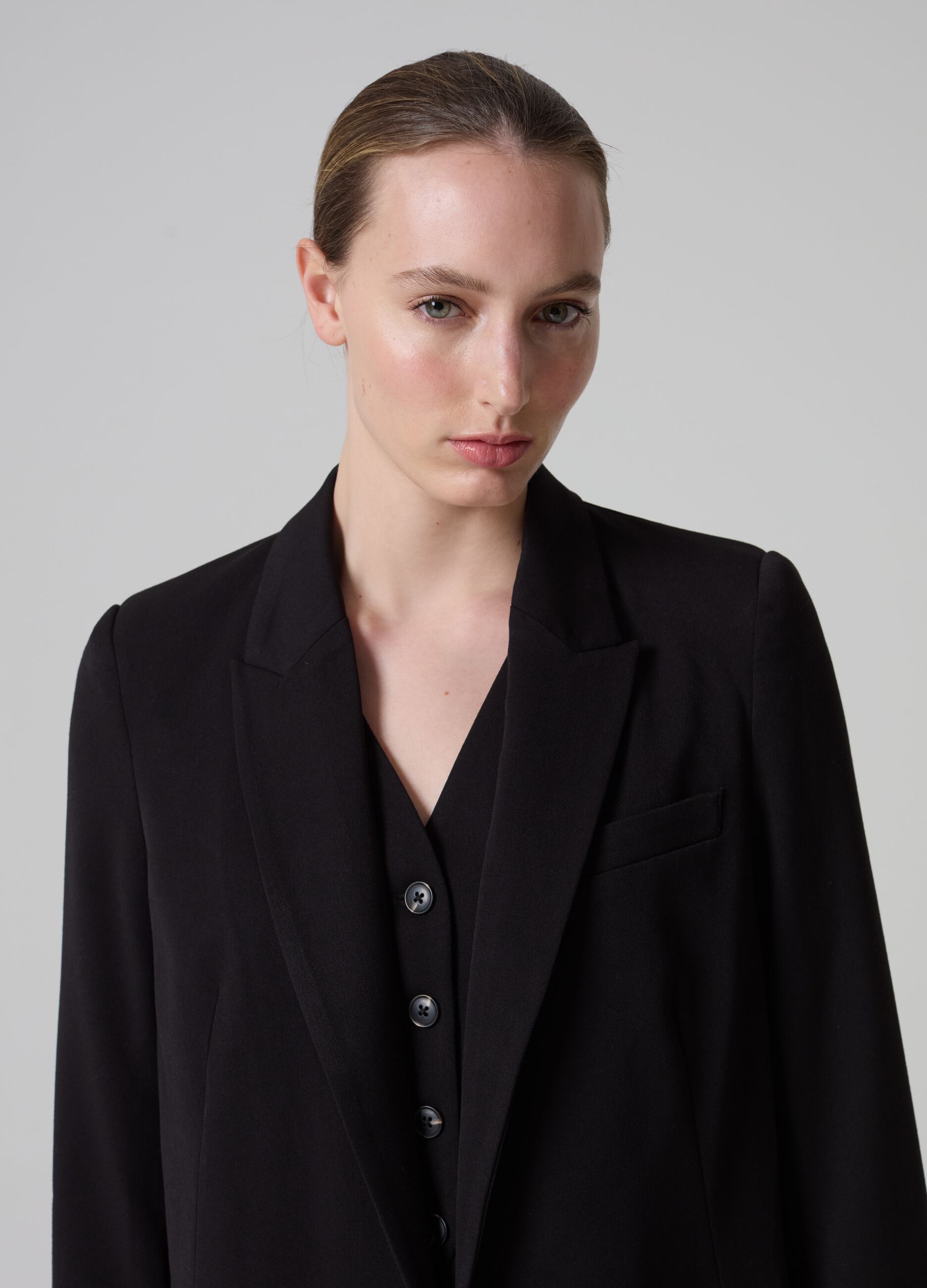 Contemporary solid colour single-breasted blazer