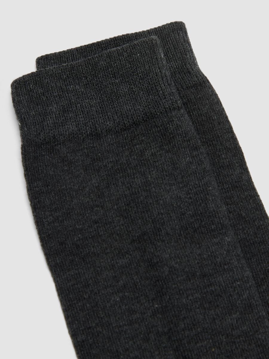 Five-pack of grey mid-calf socks in stretch organic cotton_1